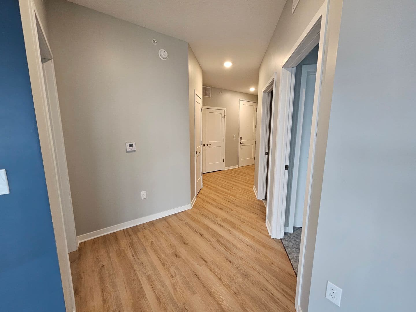 Owatonna Apartment: 210 Oak Ave N