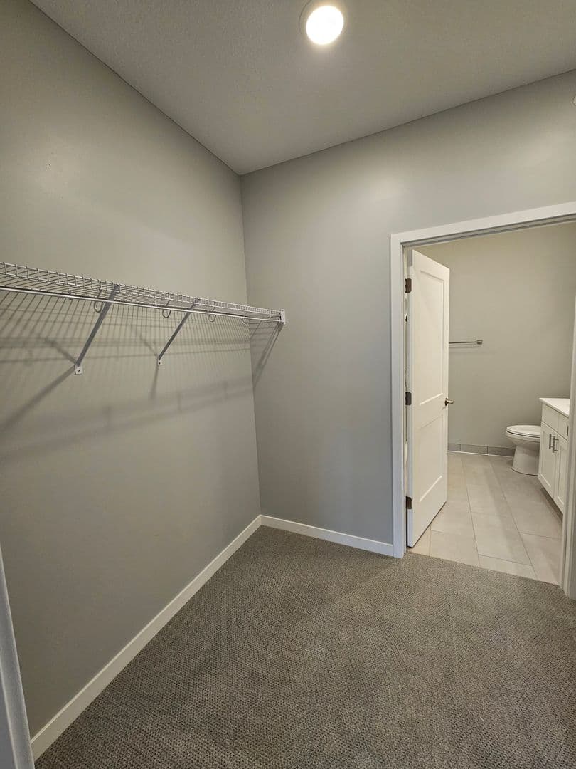 Owatonna Apartment: 210 Oak Ave N