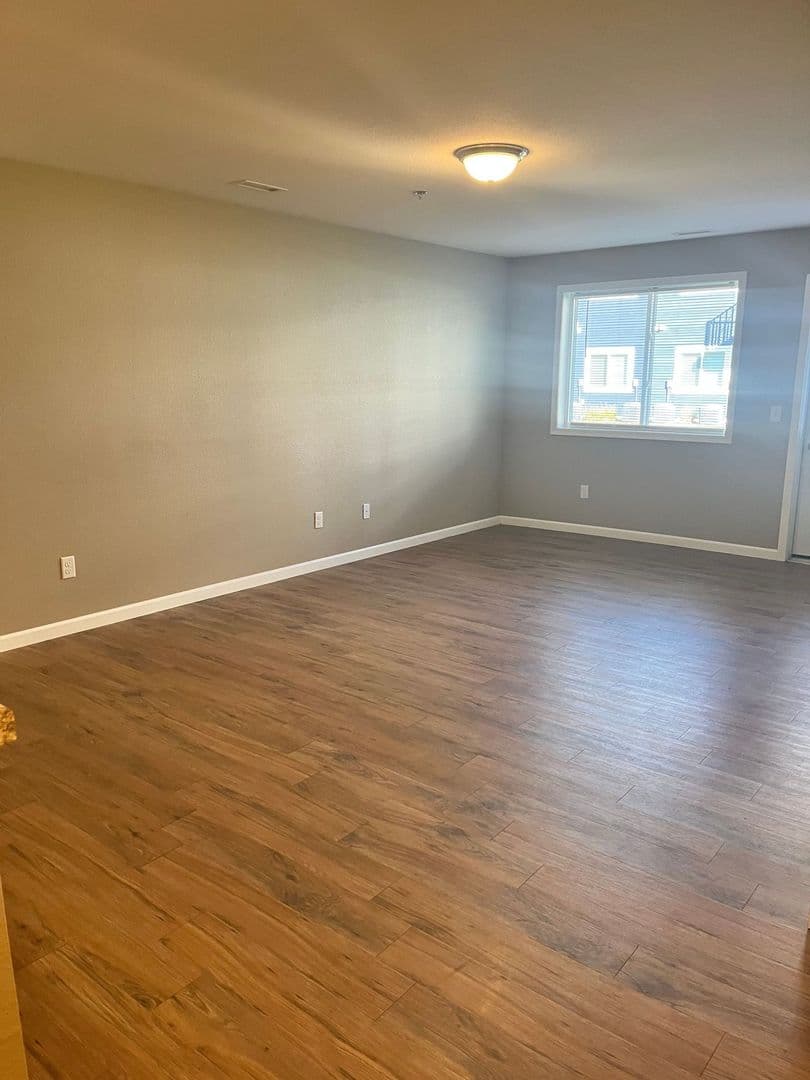 Owatonna Apartment: 320 & 310 Allan Avenue
