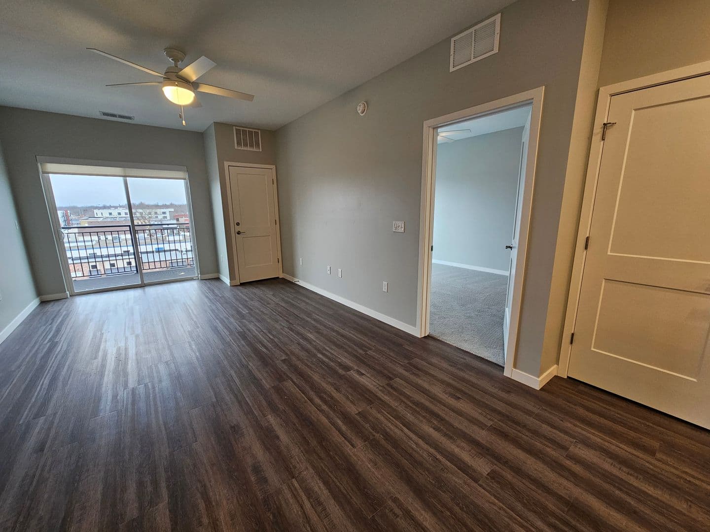 Owatonna Apartment: 210 Oak Ave N