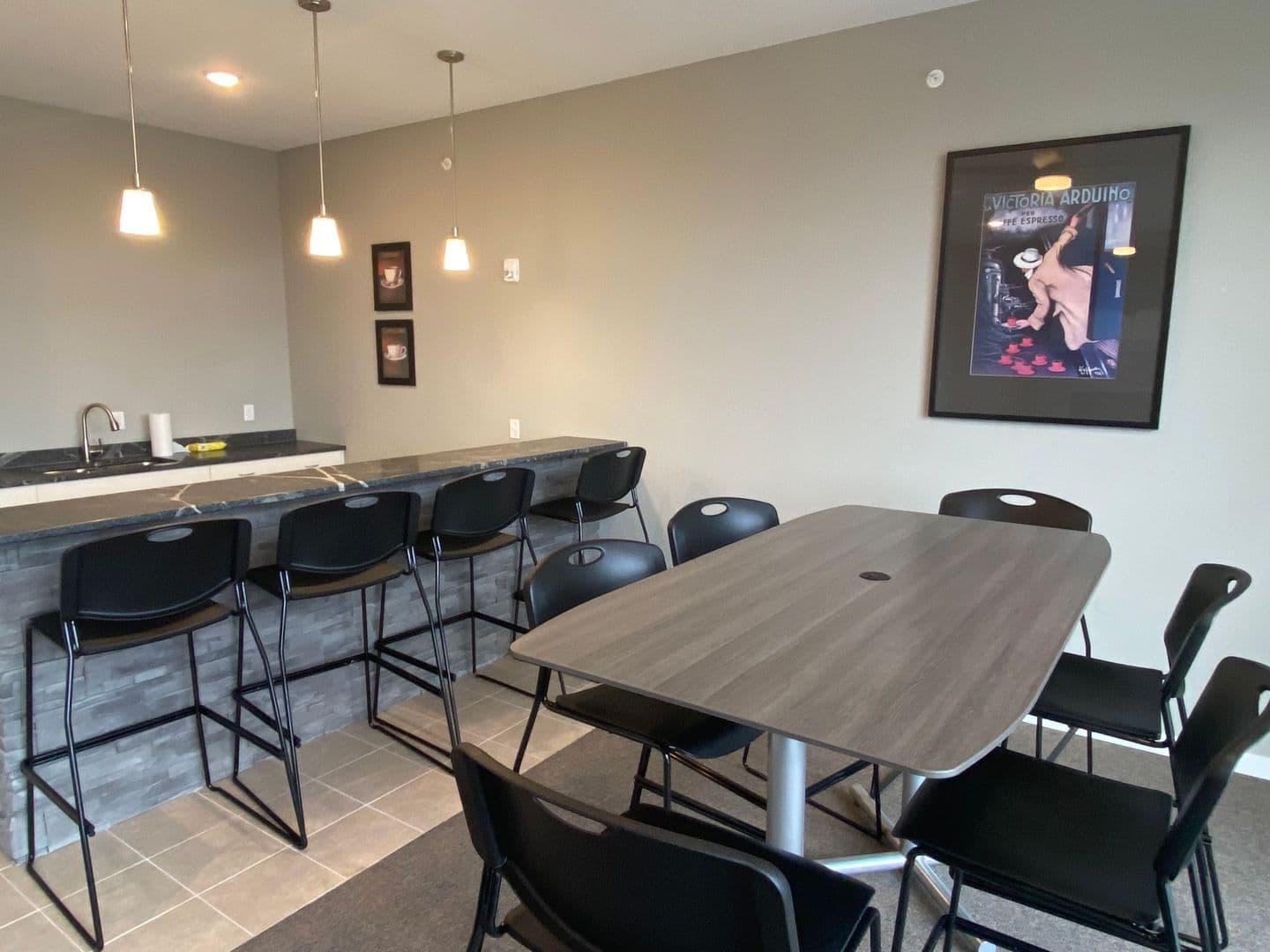 Owatonna Apartment: 325 Florence Ave