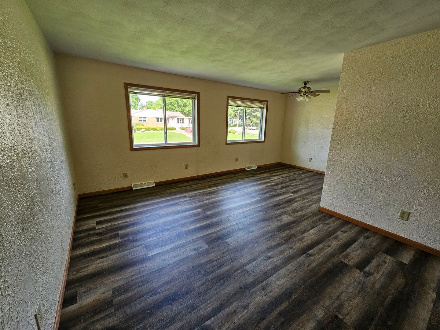 Owatonna Apartment: 227 S Chambers Ave