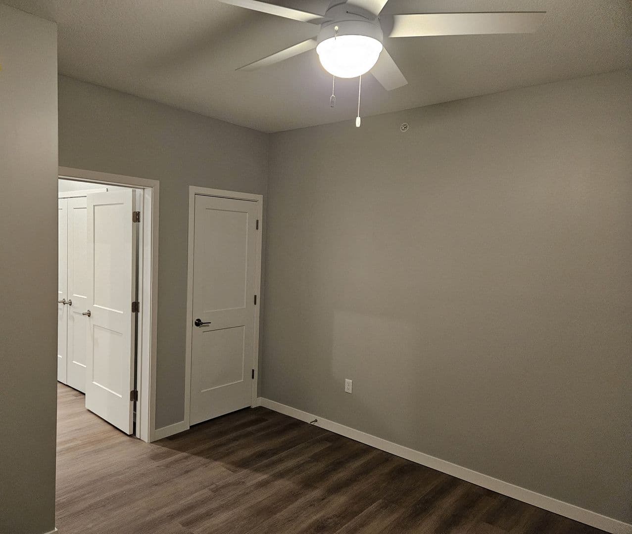 Owatonna Apartment: 210 Oak Ave N