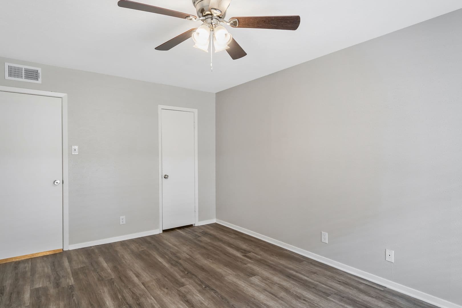 Tyler Apartment: 3301 S Broadway Ave