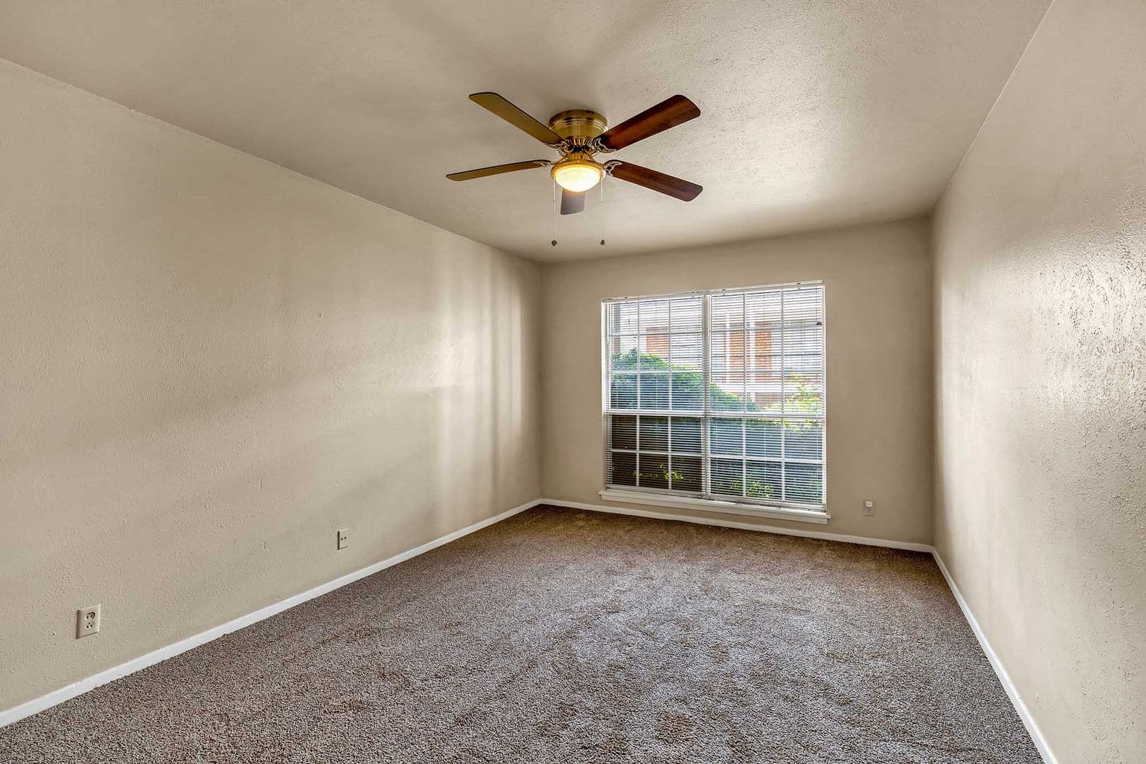 Tyler Apartment: 3301 S Broadway Ave