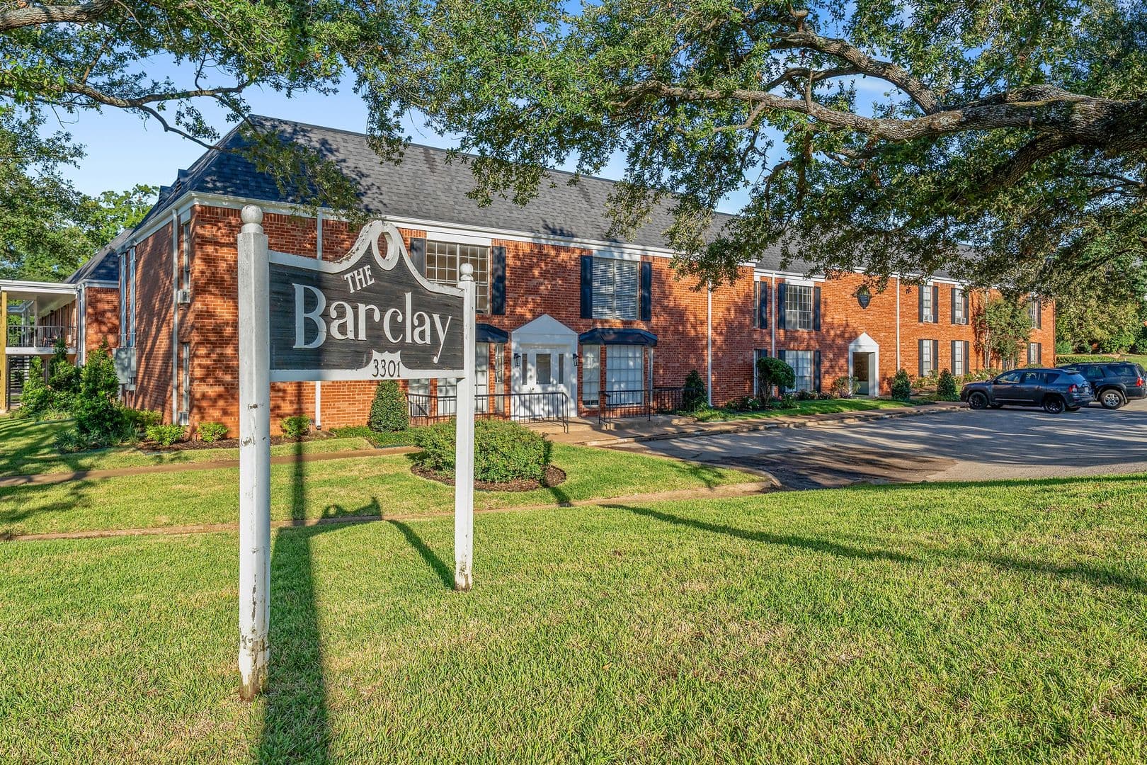 Tyler Apartment: 3301 S Broadway Ave