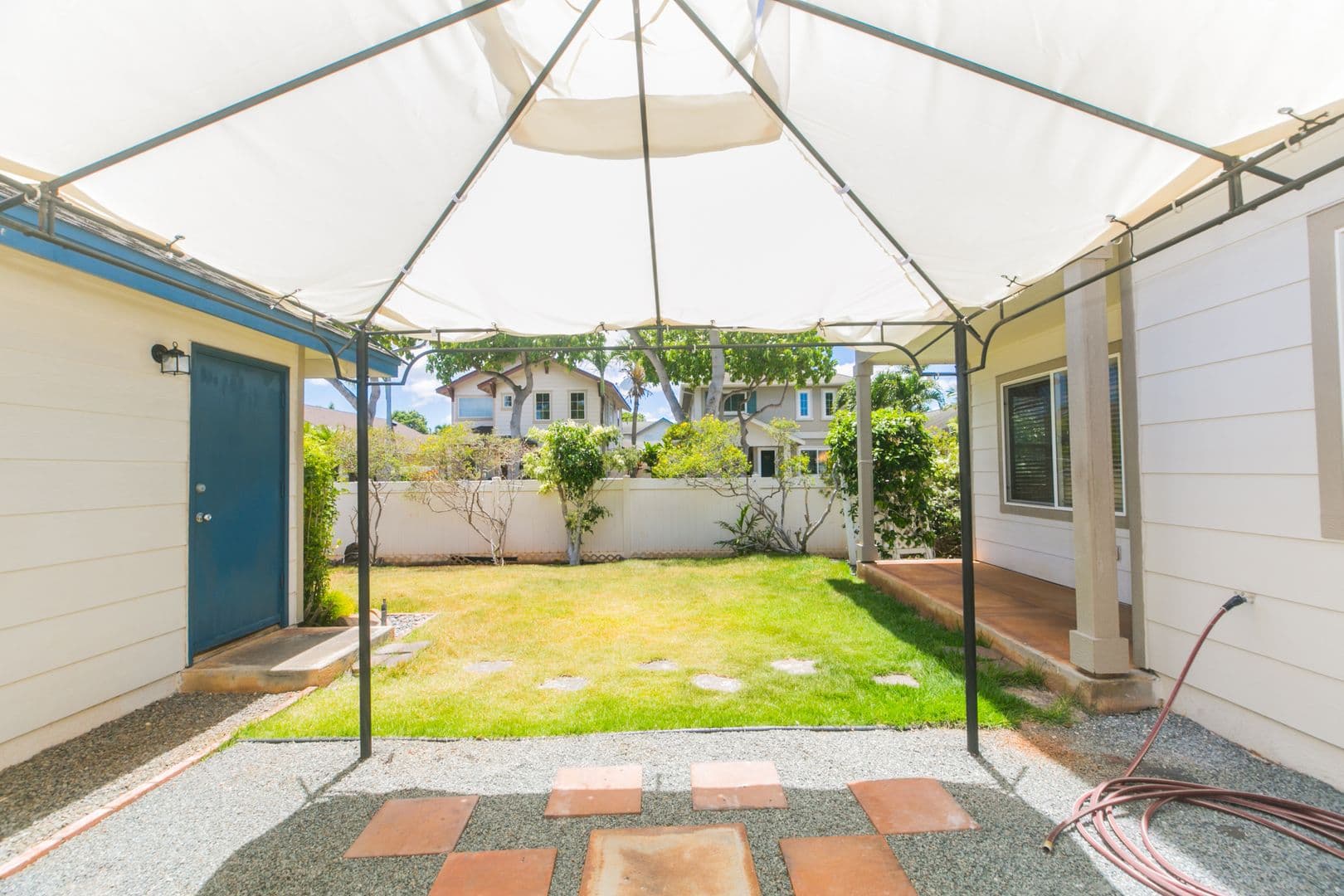Ewa Beach House: 91-1053 Kaikauhaa St.