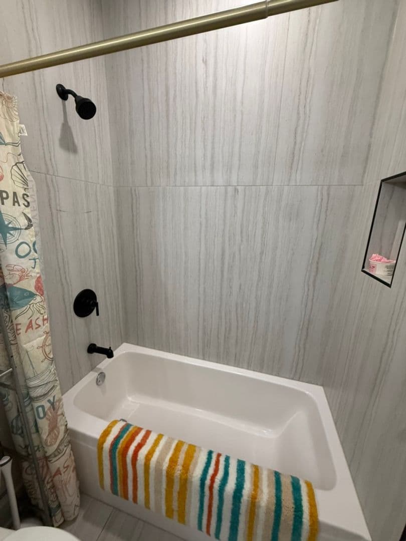 Chicago Apartment: 4314 S Evans Ave