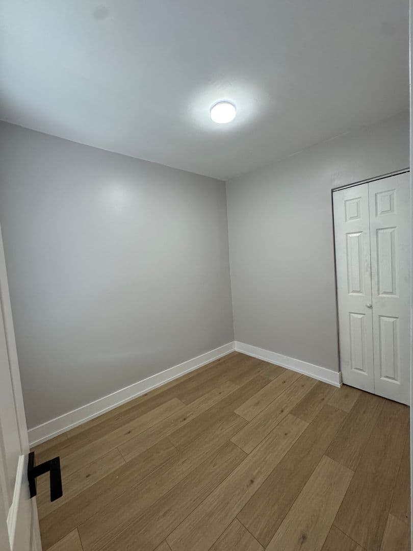 Chicago Apartment: 532 w 26th