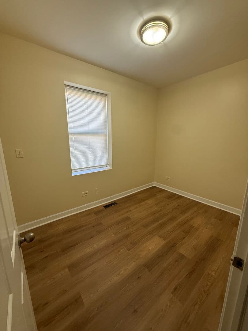 Chicago Apartment: 1319 S Christiana