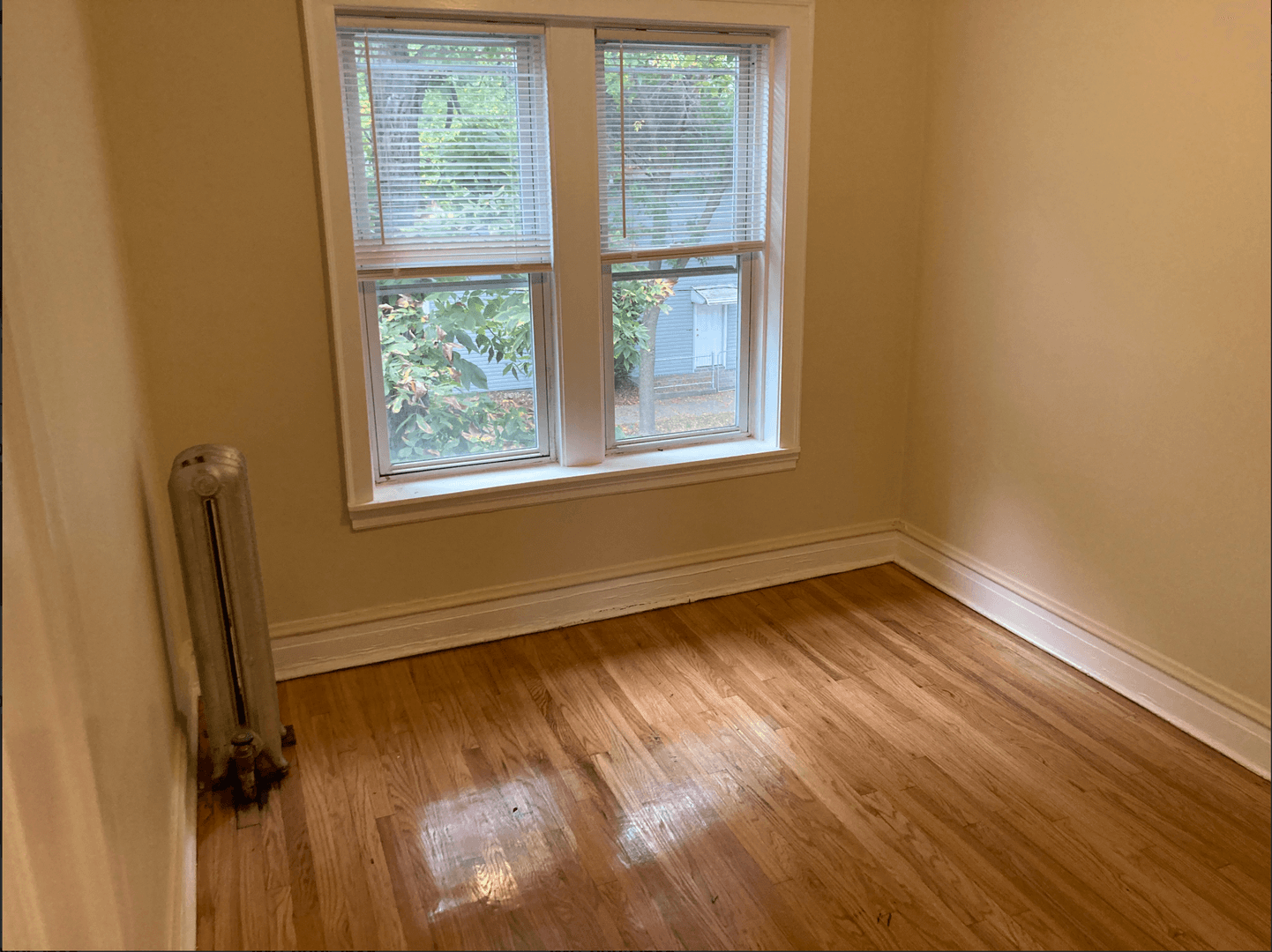 Chicago Apartment: 3816 N Long Ave