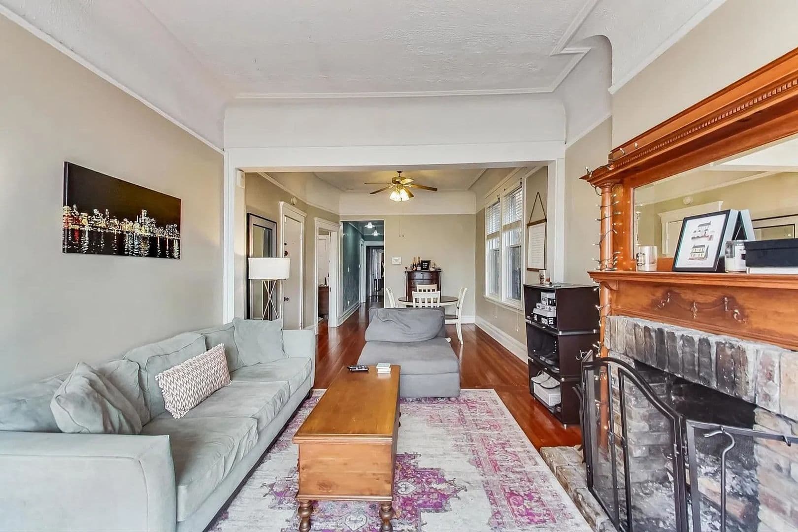 Chicago Apartment: 822 W Newport Ave.