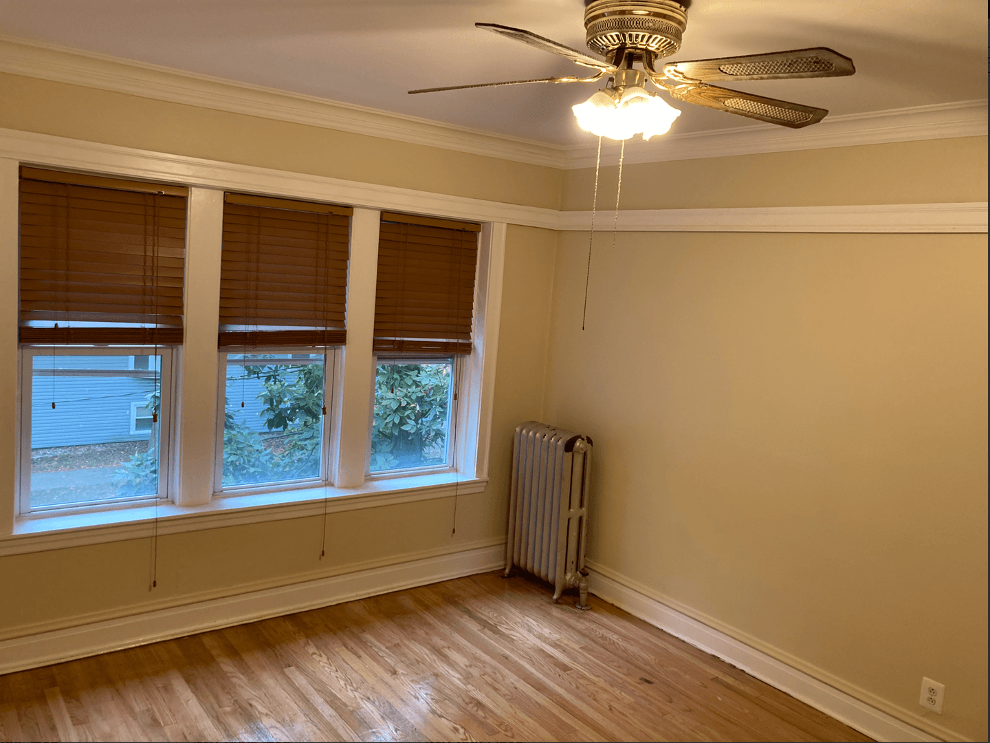 Chicago Apartment: 3816 N Long Ave