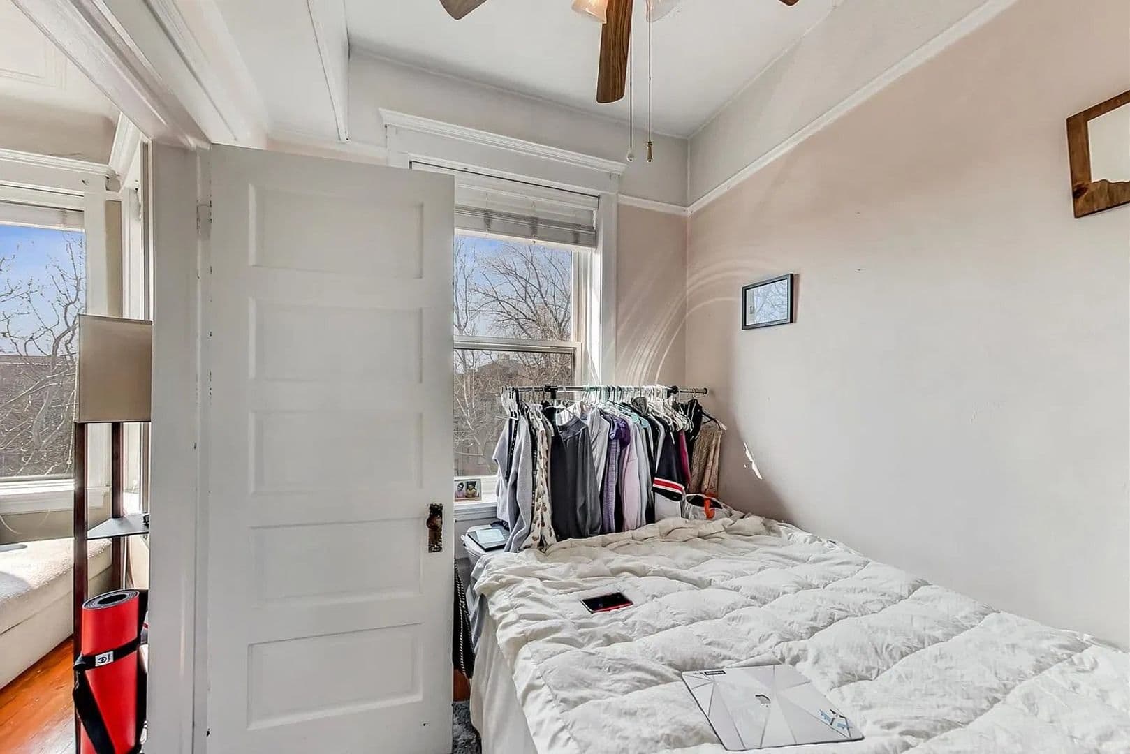 Chicago Apartment: 822 W Newport Ave.