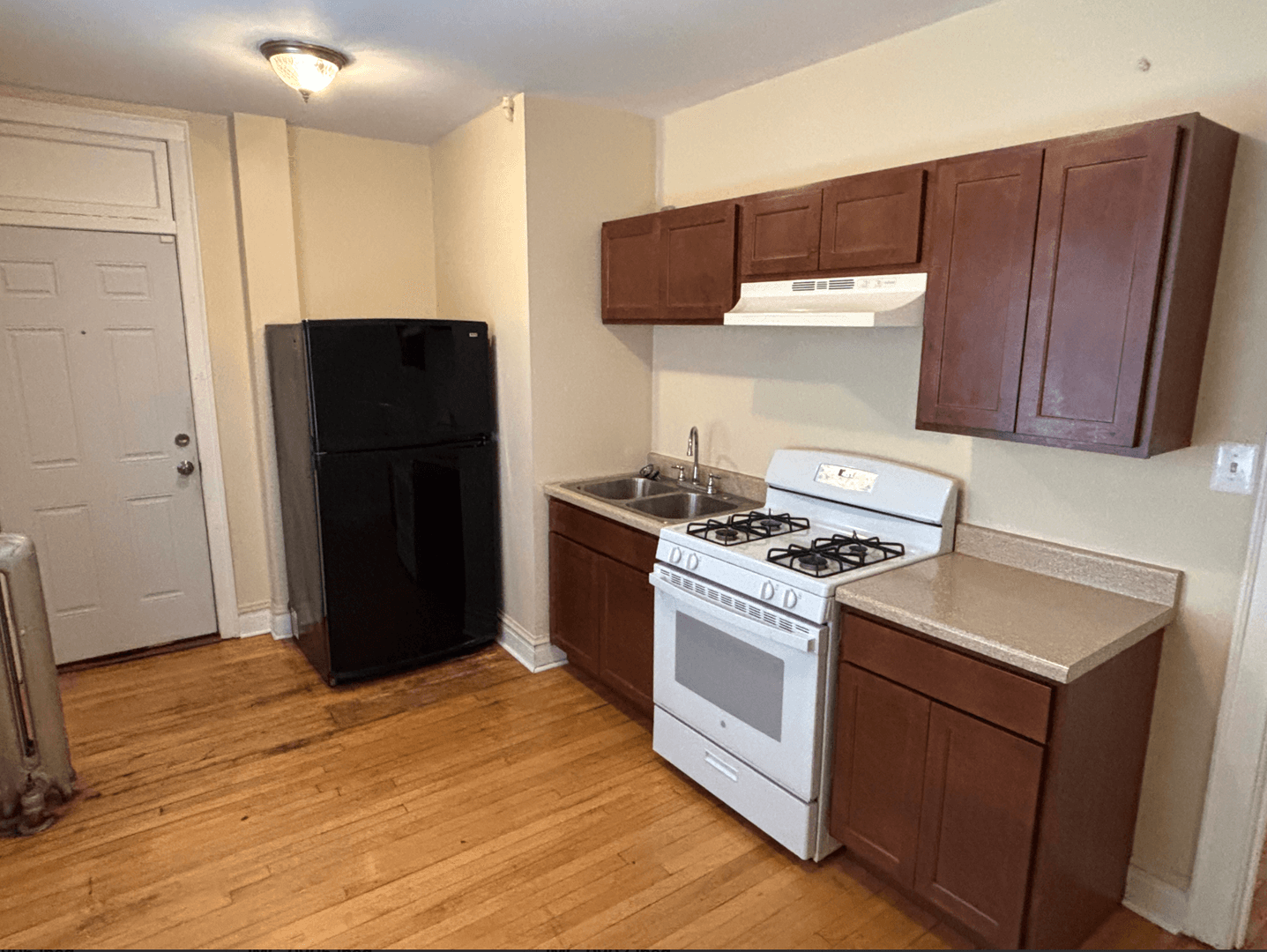 Chicago Apartment: 3816 N Long Ave