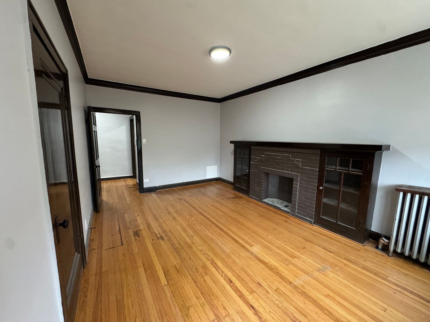 Chicago Apartment: 3801 W Addison