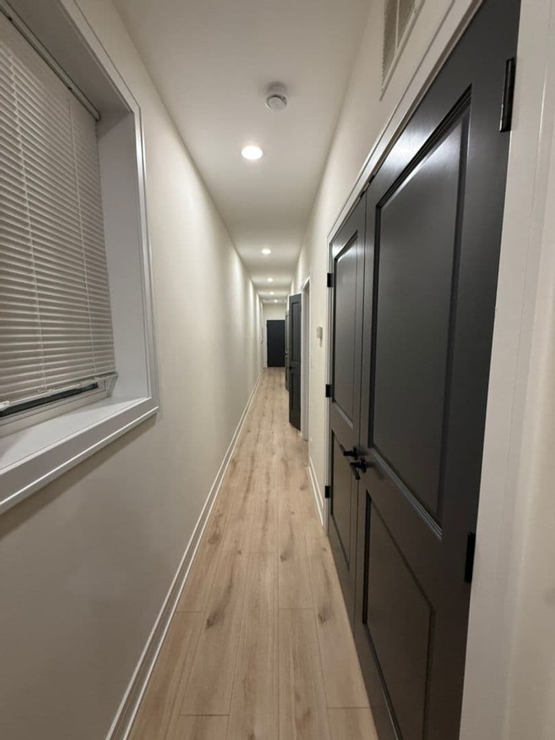 Chicago Apartment: 4314 S Evans Ave