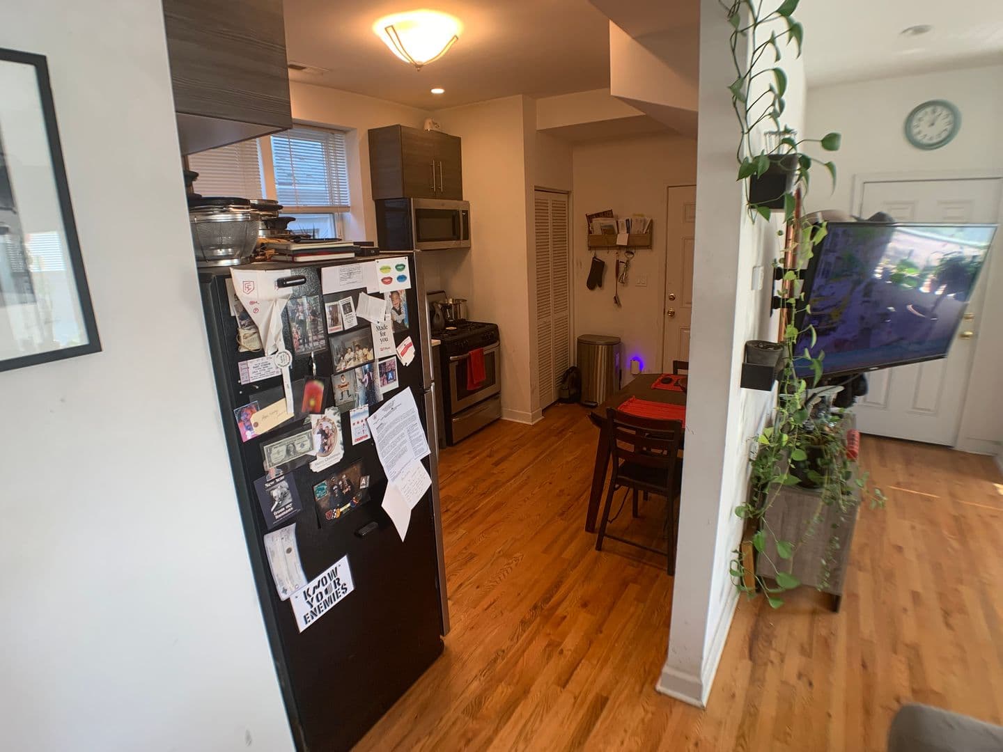 Chicago Apartment: 3450 W Waveland Ave