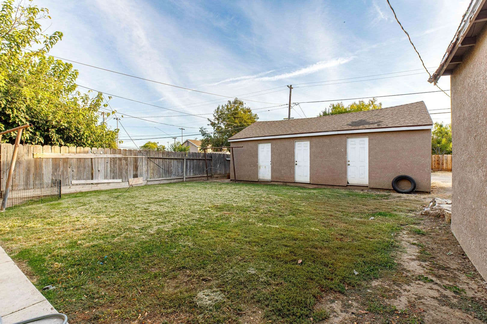 Merced Apartment: 536 W. 10th St