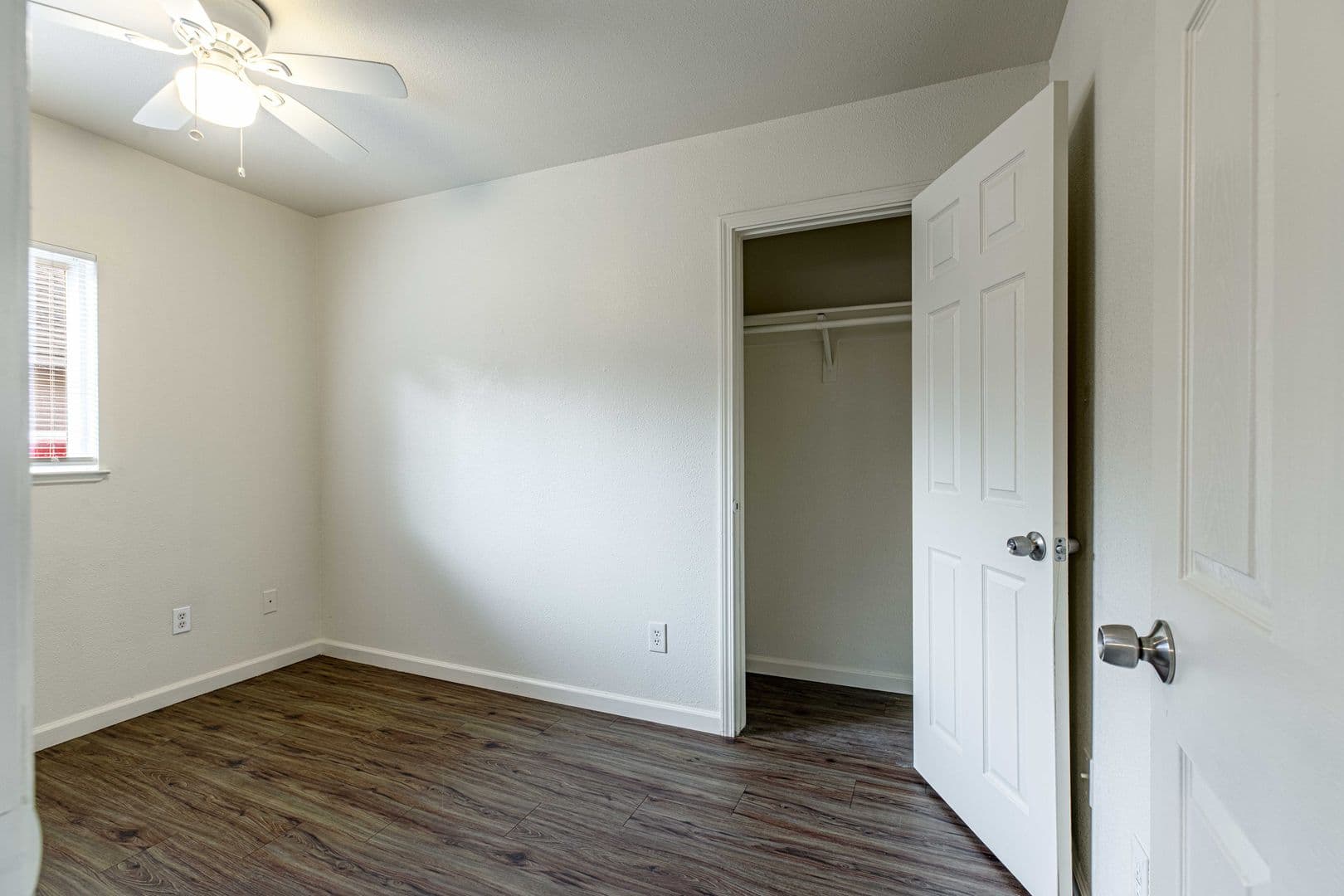 Merced Apartment: 536 W. 10th St