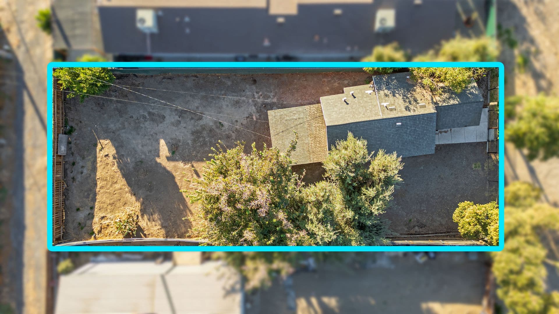 Riverbank House: 3038 Topeka St
