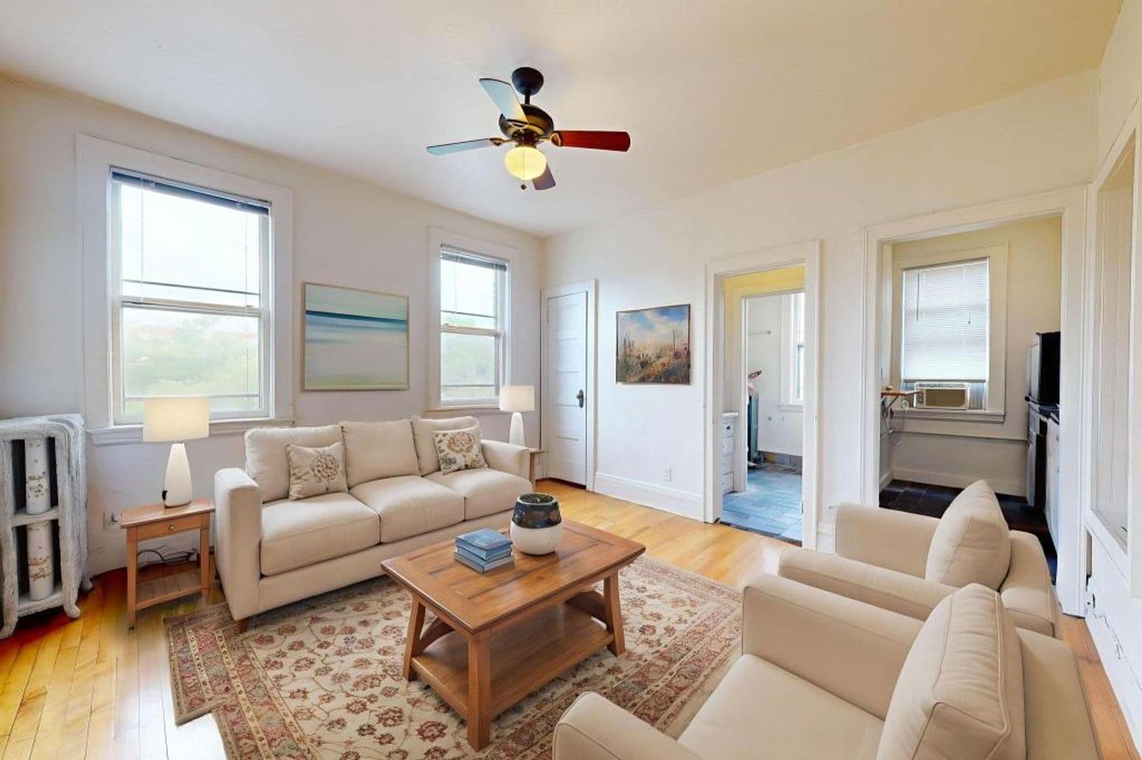 Minneapolis Apartment: 1917 Emerson Ave S