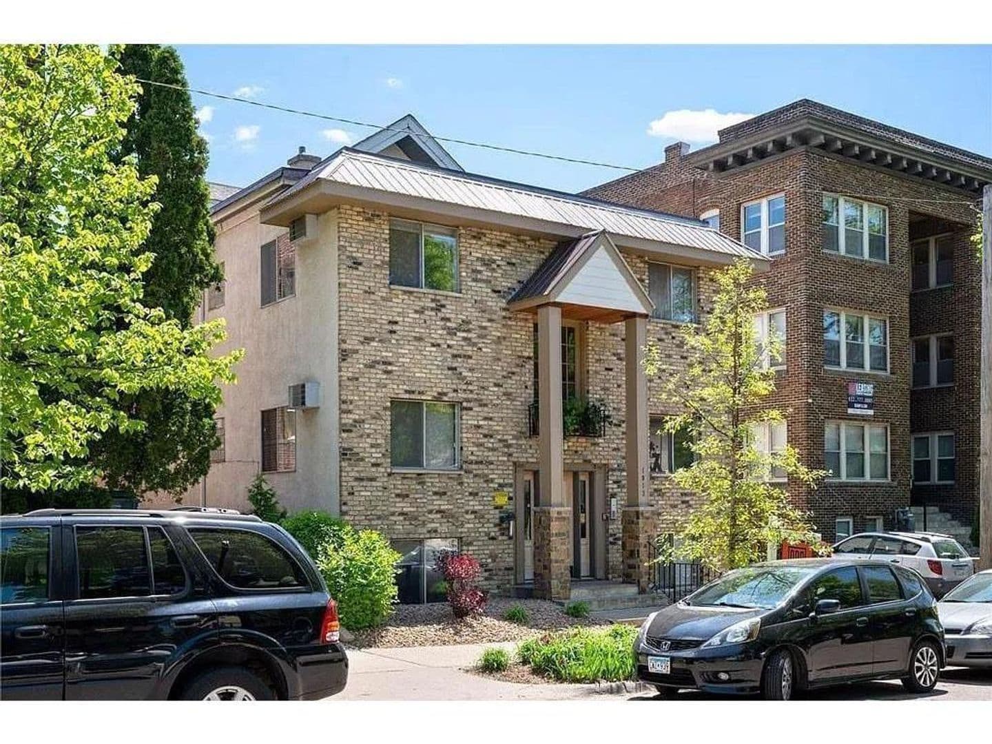 Minneapolis Apartment: 1913 Emerson Ave S