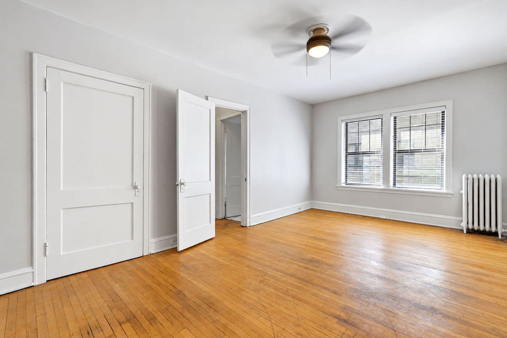 Minneapolis Apartment: 214 E 19th St