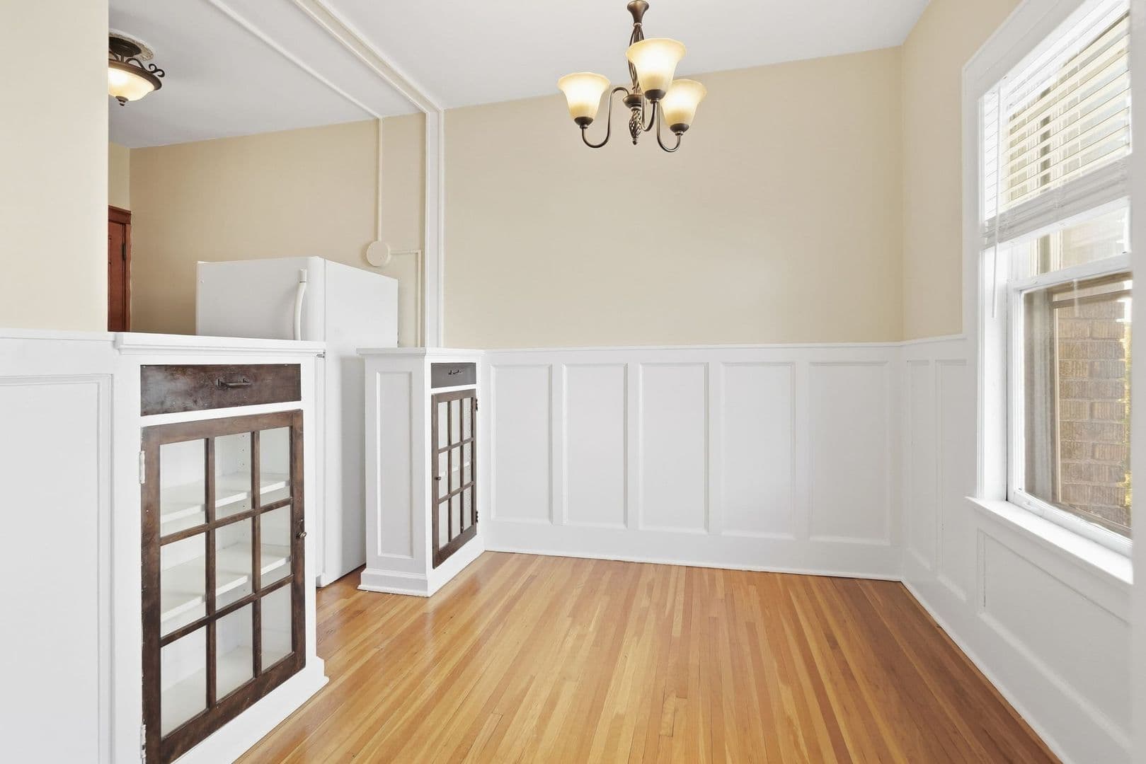Minneapolis Apartment: 2545 Garfield Ave S