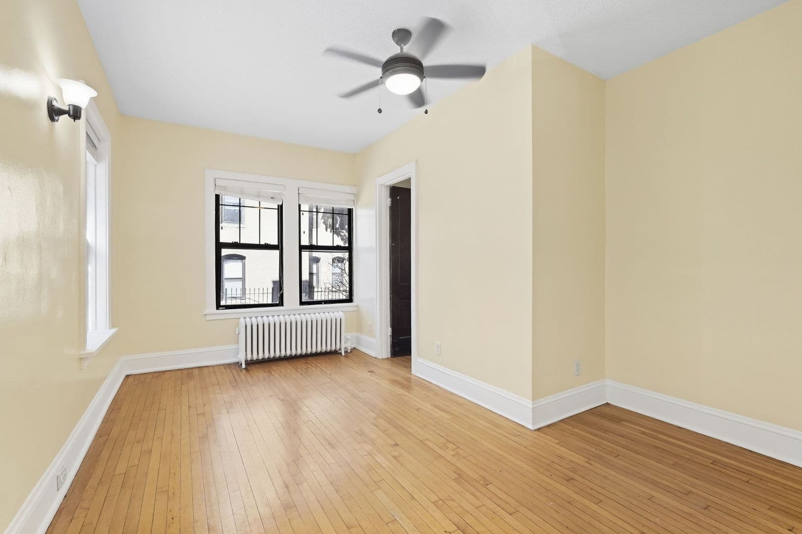 Minneapolis Apartment: 214 E 19th St