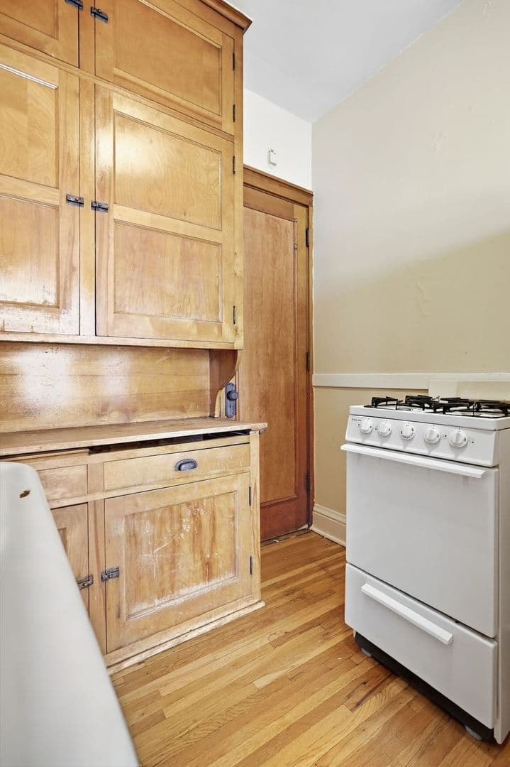 Minneapolis Apartment: 2545 Garfield Ave S