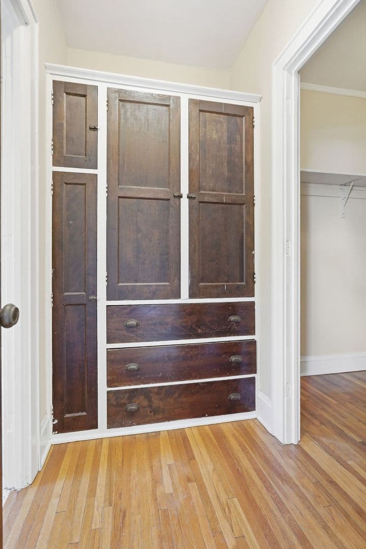 Minneapolis Apartment: 2545 Garfield Ave S