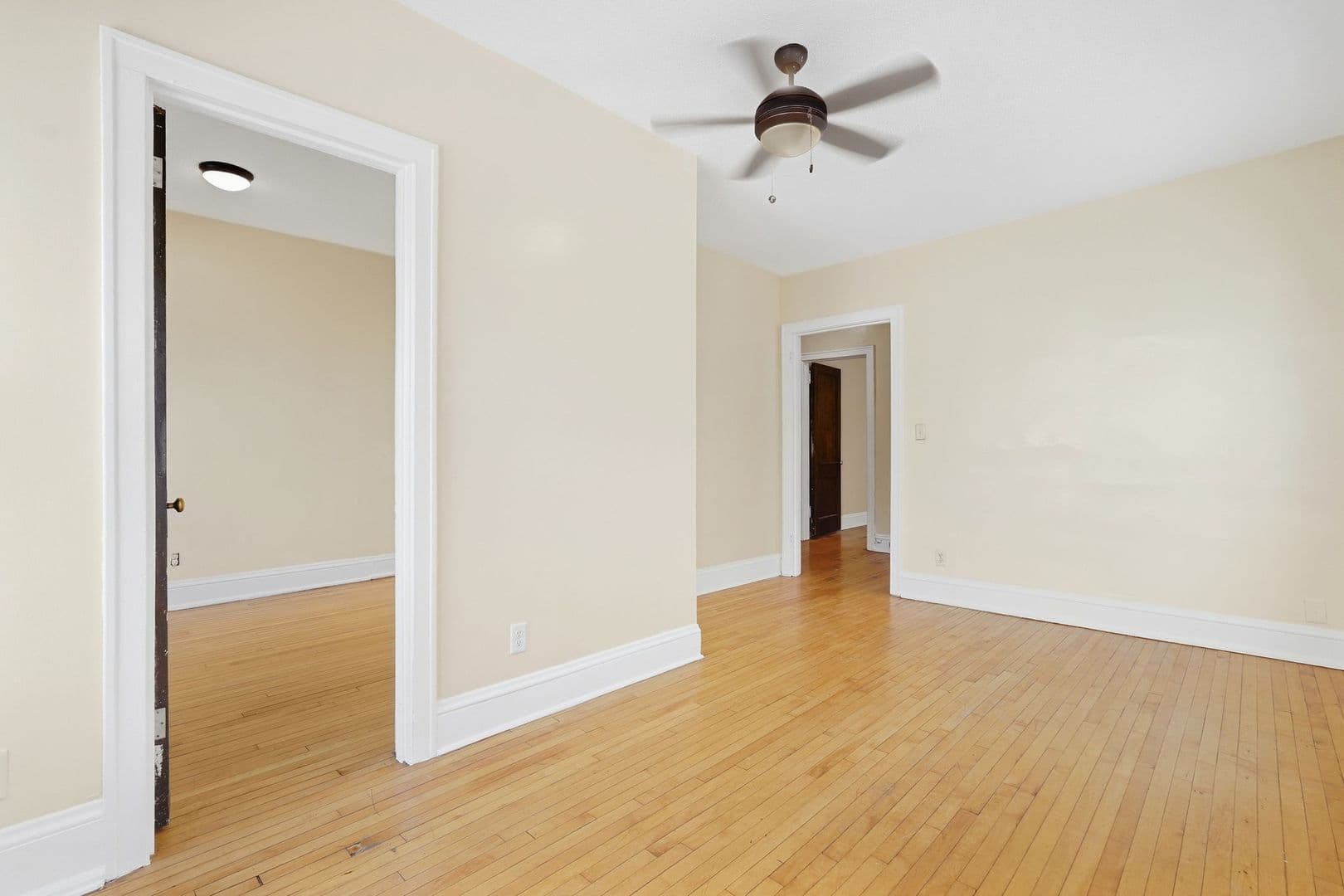 Minneapolis Apartment: 214 E 19th St