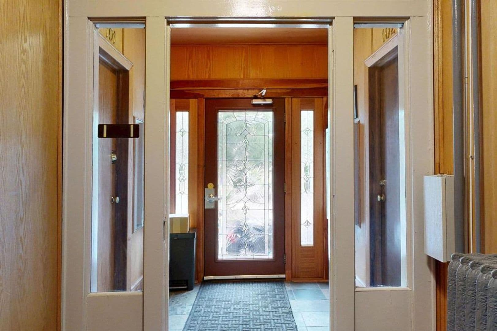 Minneapolis Apartment: 1917 Emerson Ave S