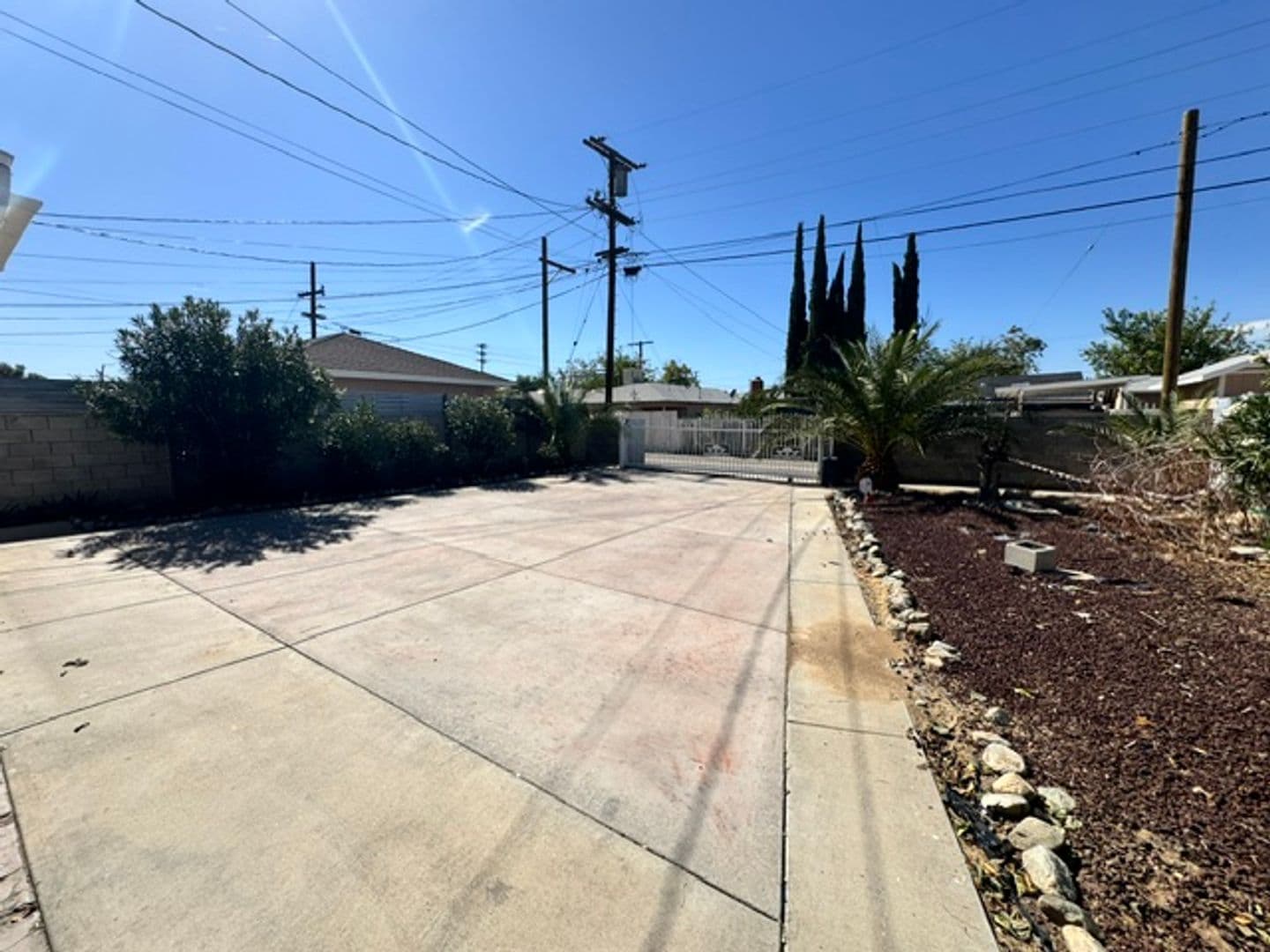 Lancaster House: 45027 Division Street