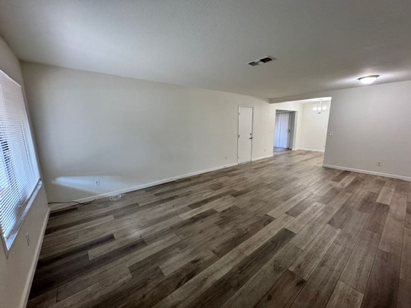 Lancaster House: 40926 174th Street East