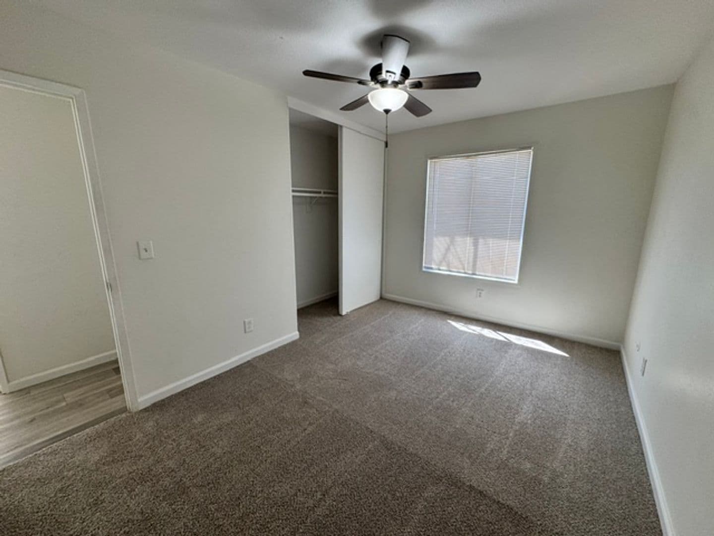 Lancaster House: 40926 174th Street East