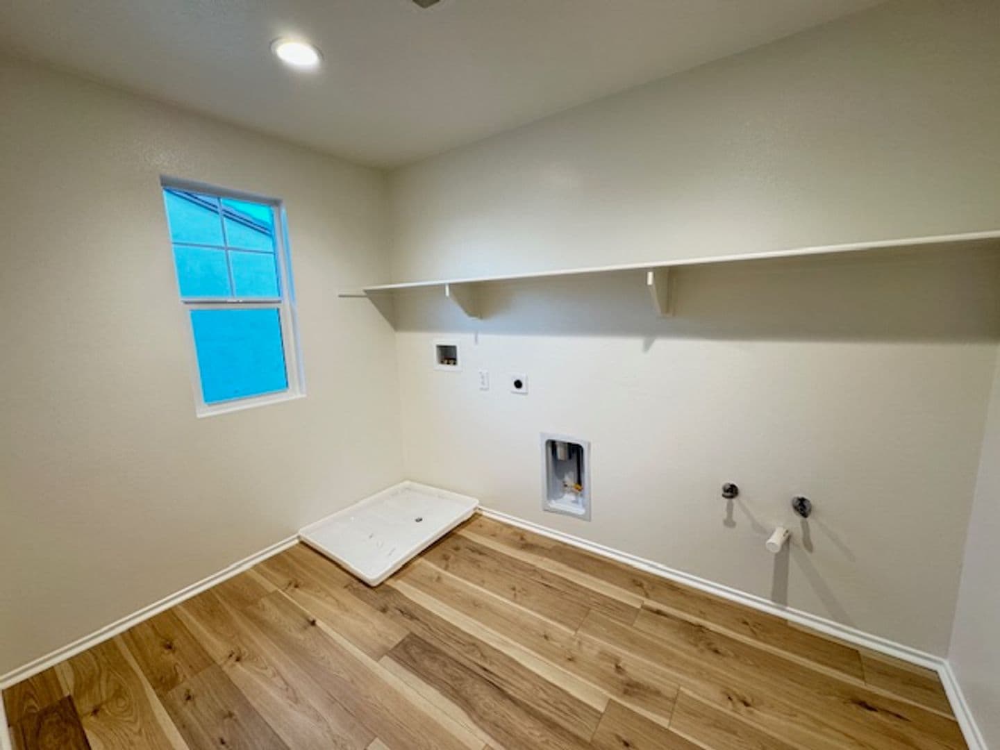Lancaster House: 2140 East Jackman Street