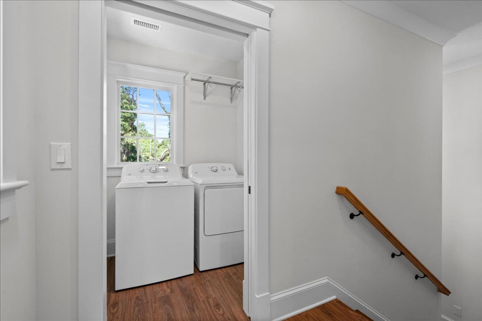 Charleston Condo: 90 Farmfield Avenue