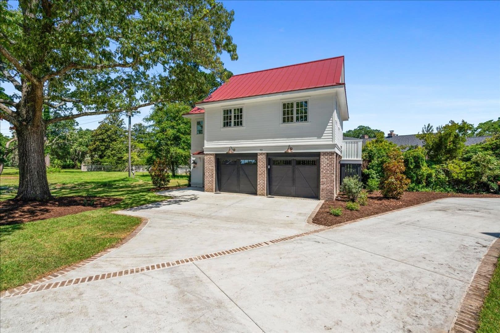 Charleston Condo: 90 Farmfield Avenue