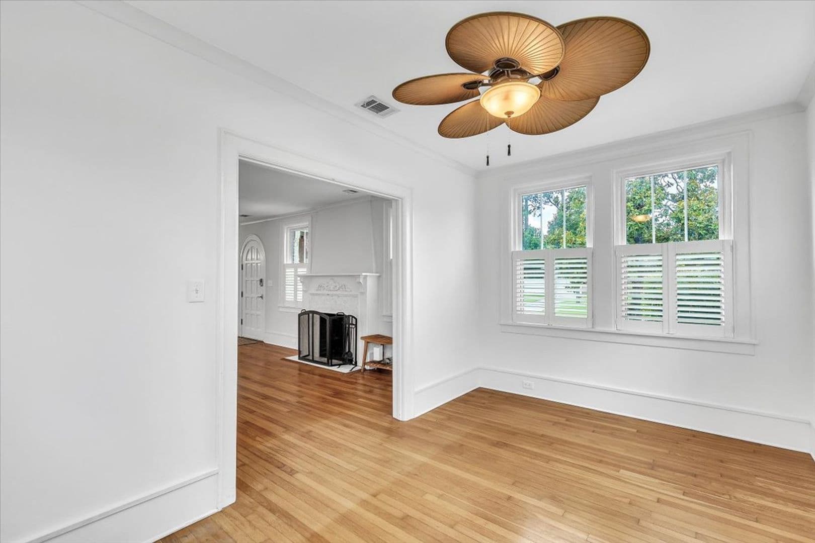 Savannah House: 331 E 54th Street
