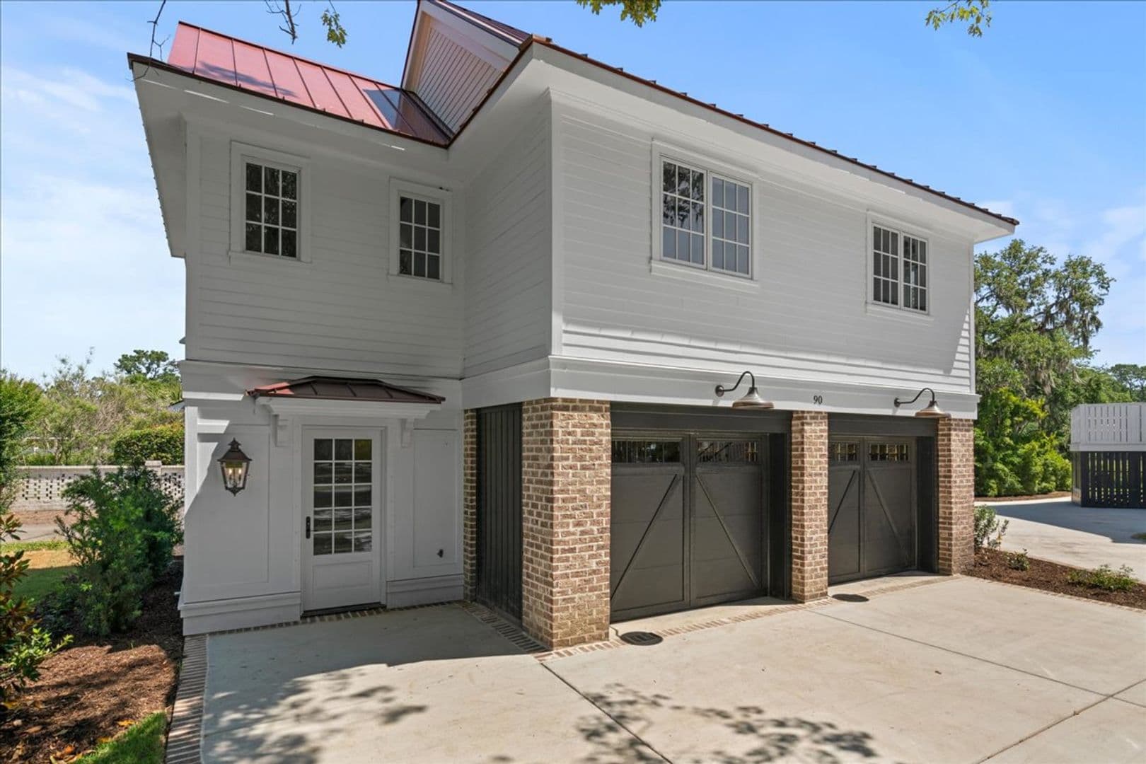 Charleston Condo: 90 Farmfield Avenue