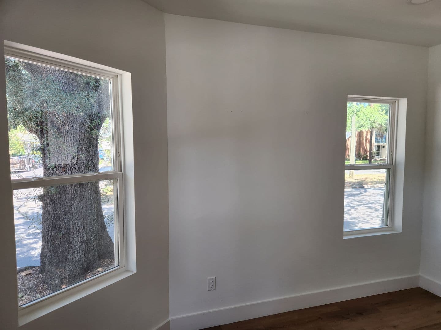 Savannah House: 422 W 42nd Street