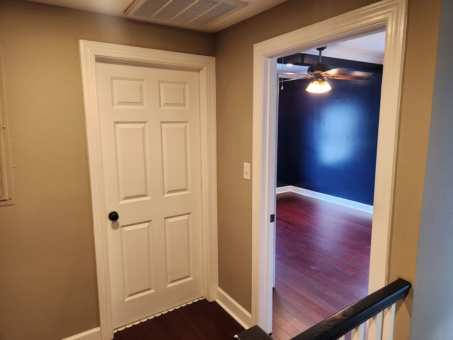 Savannah House: 836 E Park Avenue