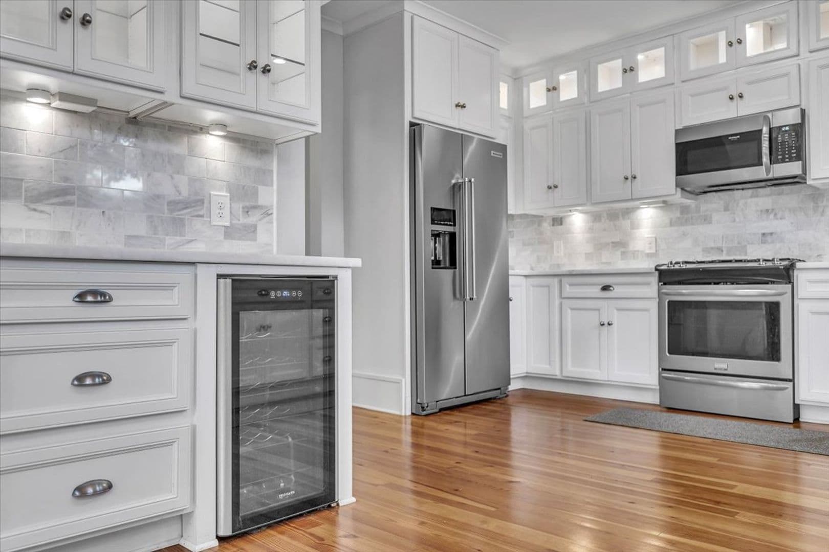 Savannah House: 331 E 54th Street