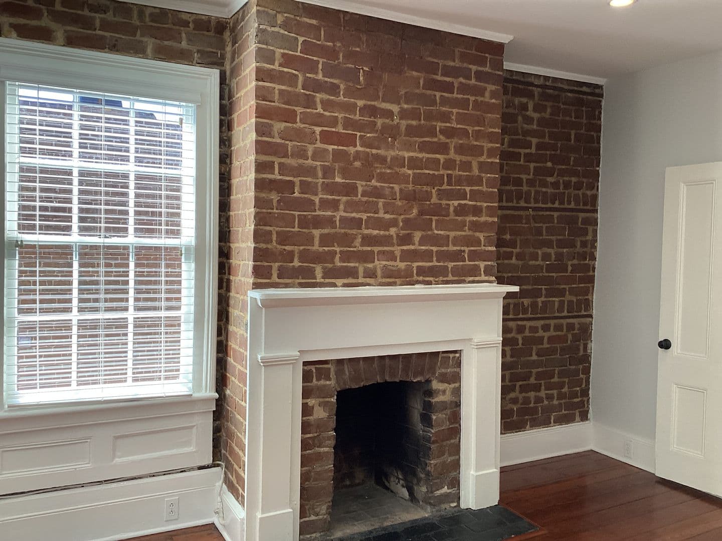 Savannah House: 509 Howard Street