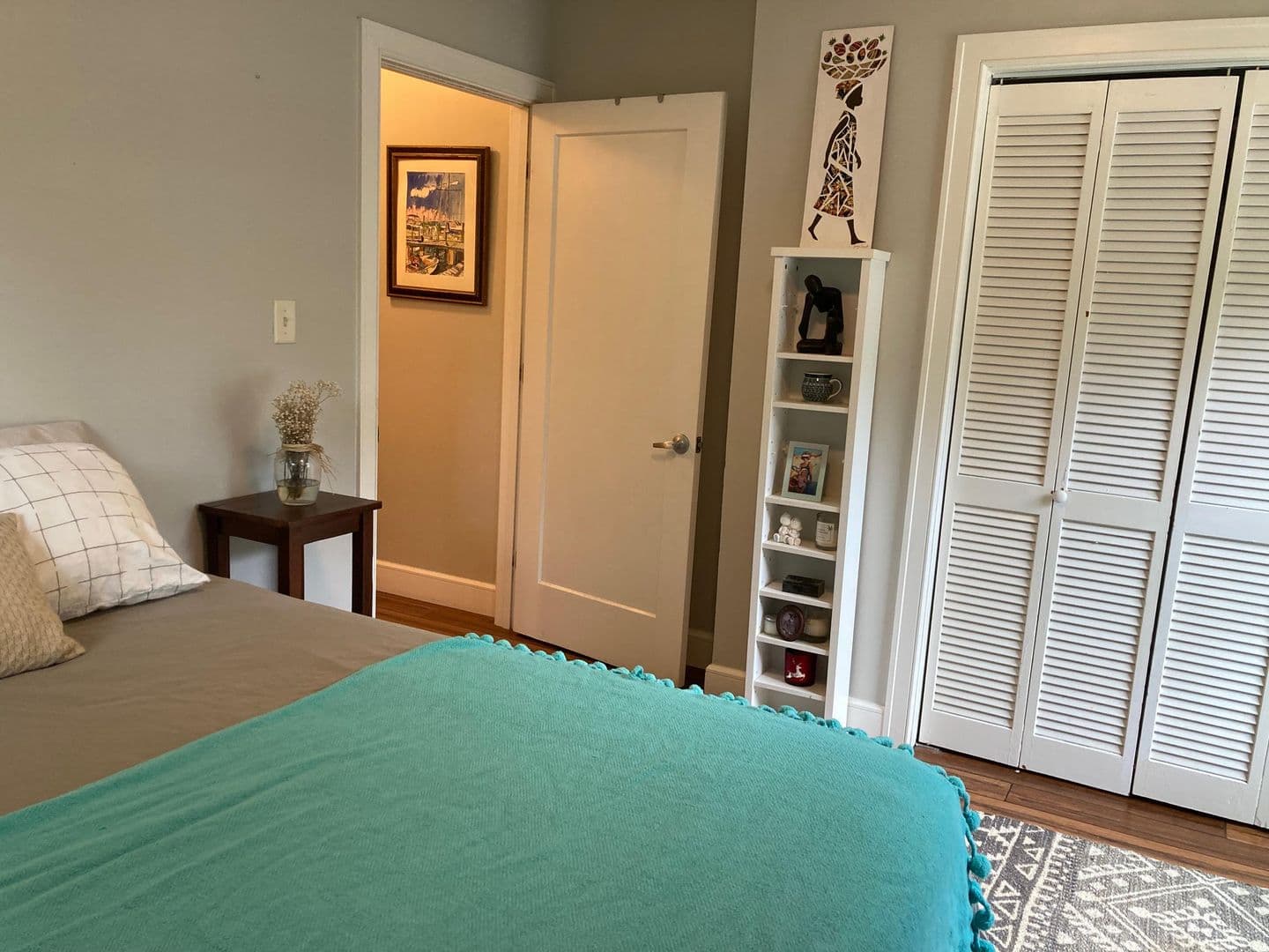 Charleston House: 10 Oak Forest Drive