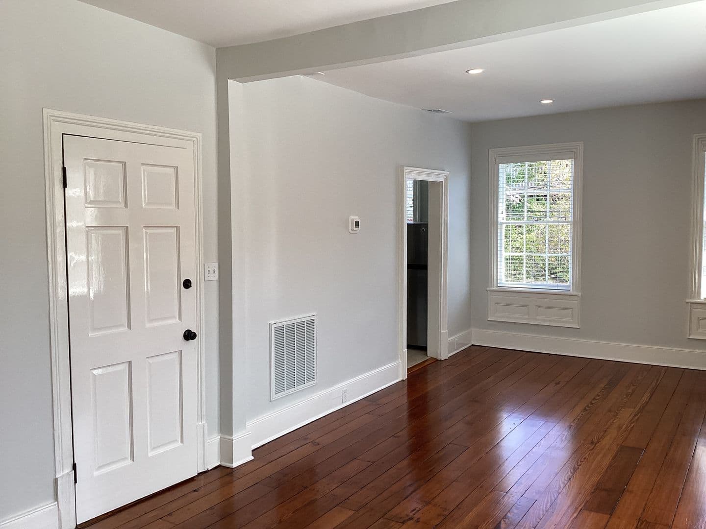 Savannah House: 509 Howard Street