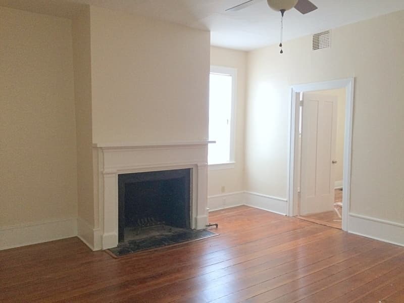 Charleston Apartment: 35 Vanderhorst Street