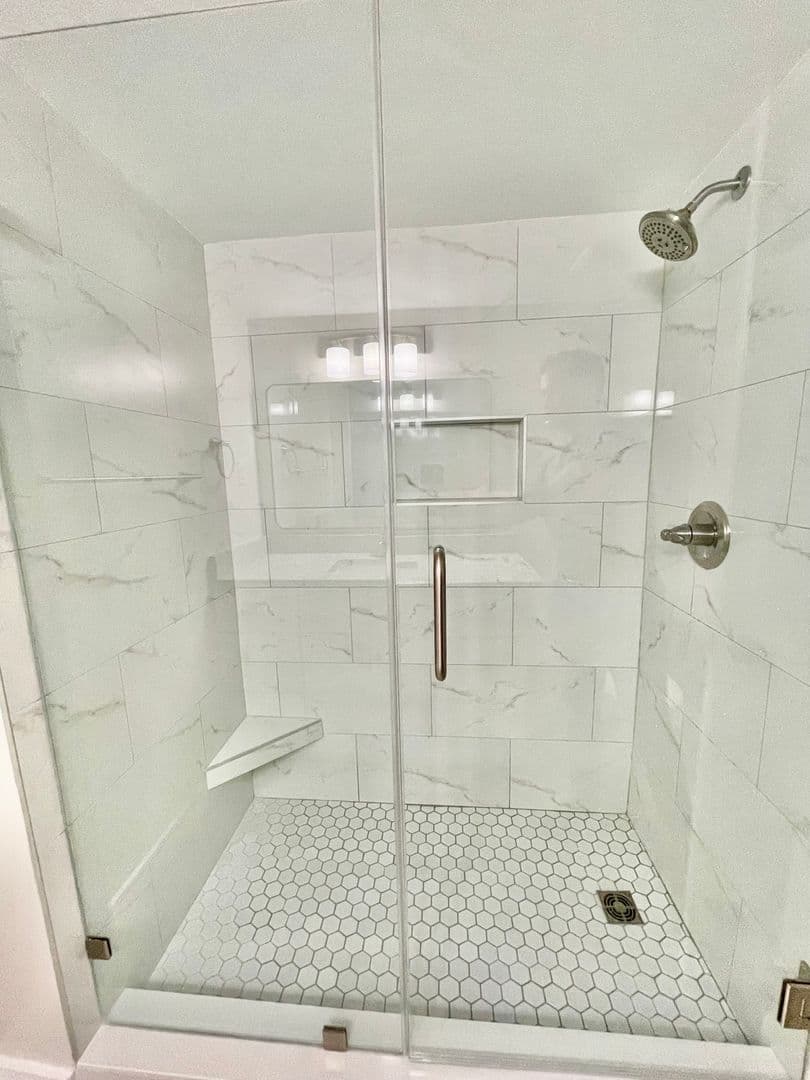 Charleston Apartment: 14 Lockwood Drive
